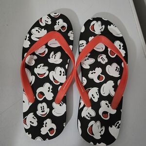 never worn sz 8 Disney Mickey Mouse flip flops
